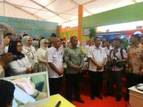 ketua kpk ri dan gubernur riau resmi launching aplikasi perizinan mobile pemerintah provinsi riau